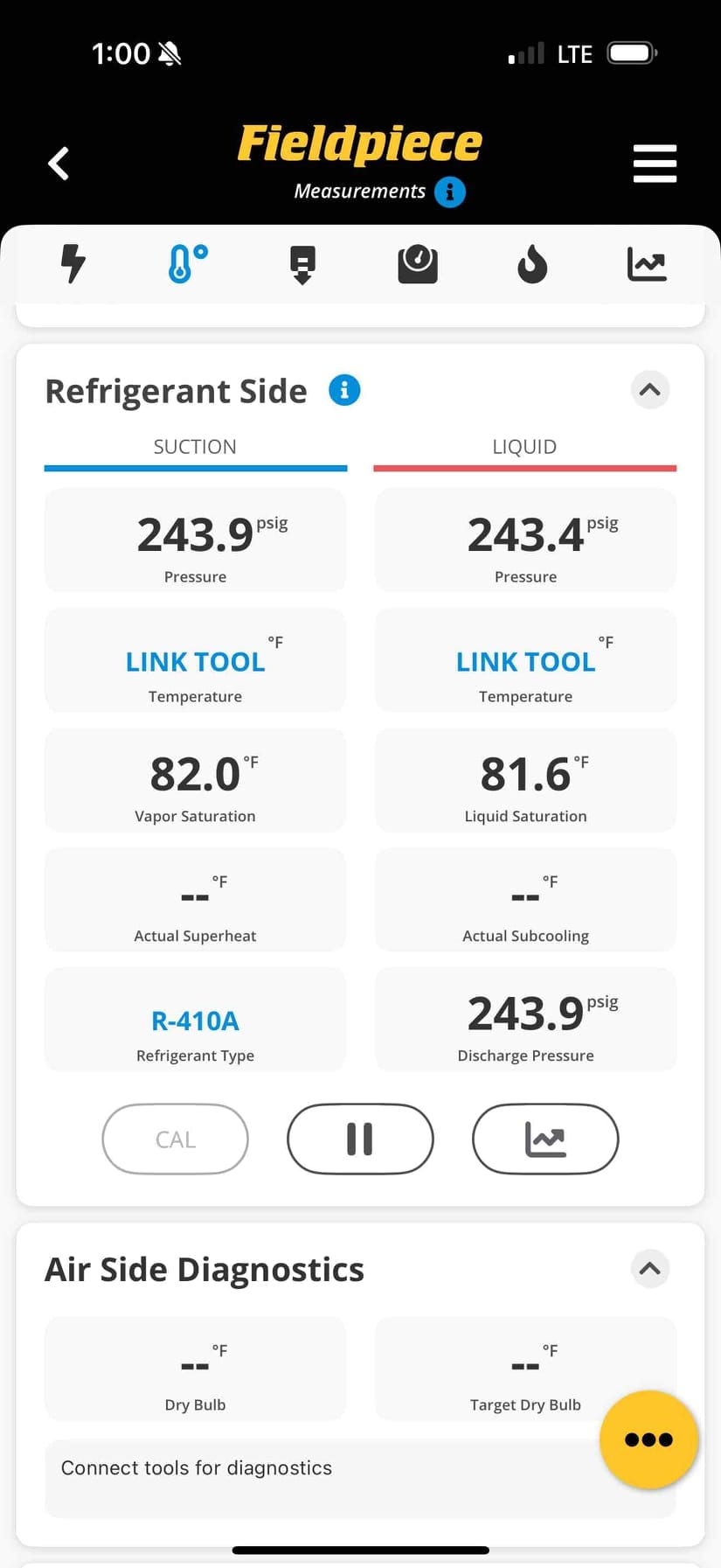 Digital gauge app displays suction 243.9 psig and liquid 243.4 psig with R-410A selected on the refrigerant side.
