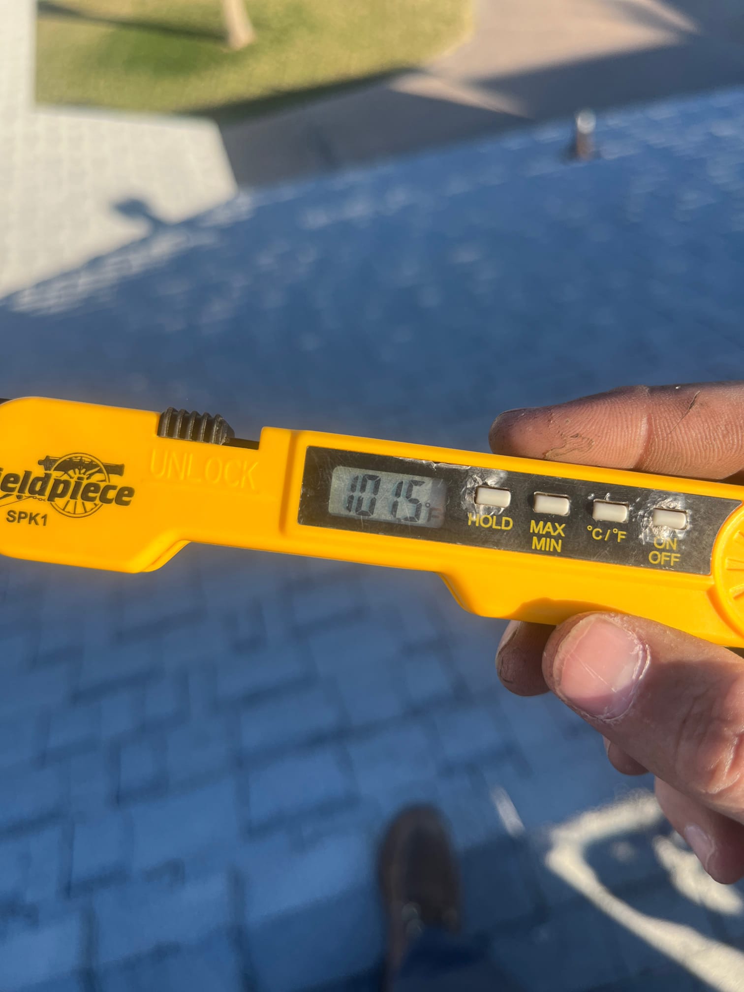 Diagnostic instrument display shows 101.5 °F.