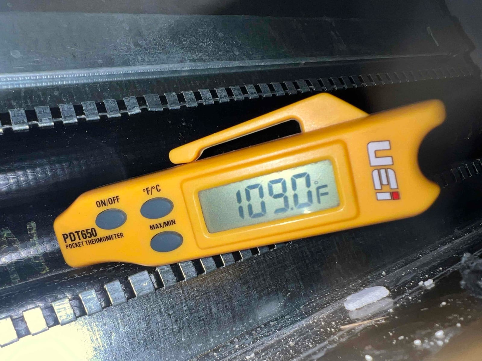Diagnostic instrument display shows 109 °F.