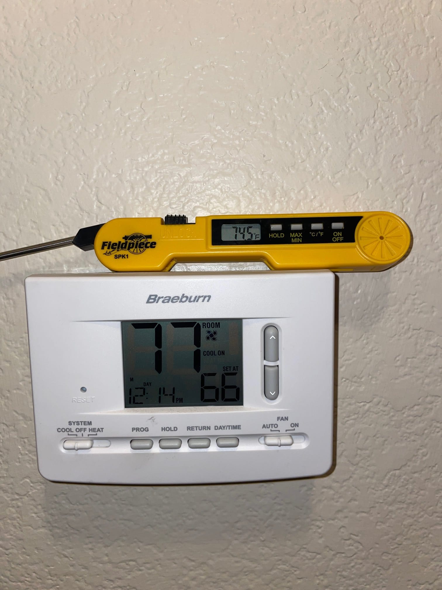 Diagnostic instrument display shows 74.5 °F.