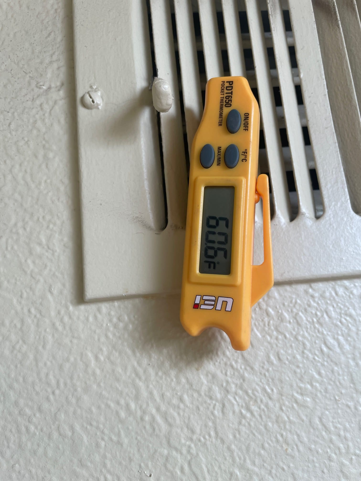 Diagnostic instrument display shows 60.9 °F.