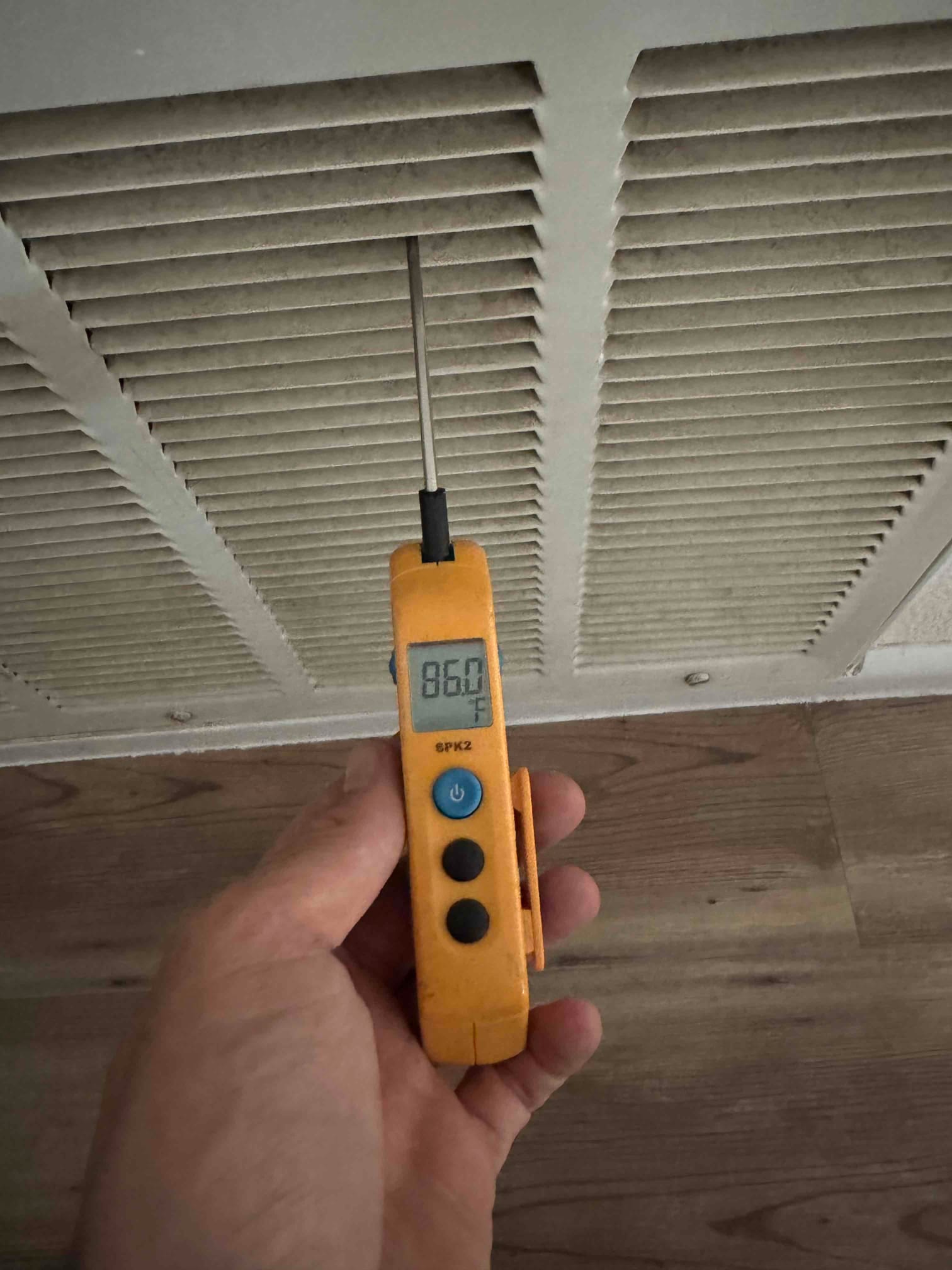 Diagnostic instrument display shows 86 °F.