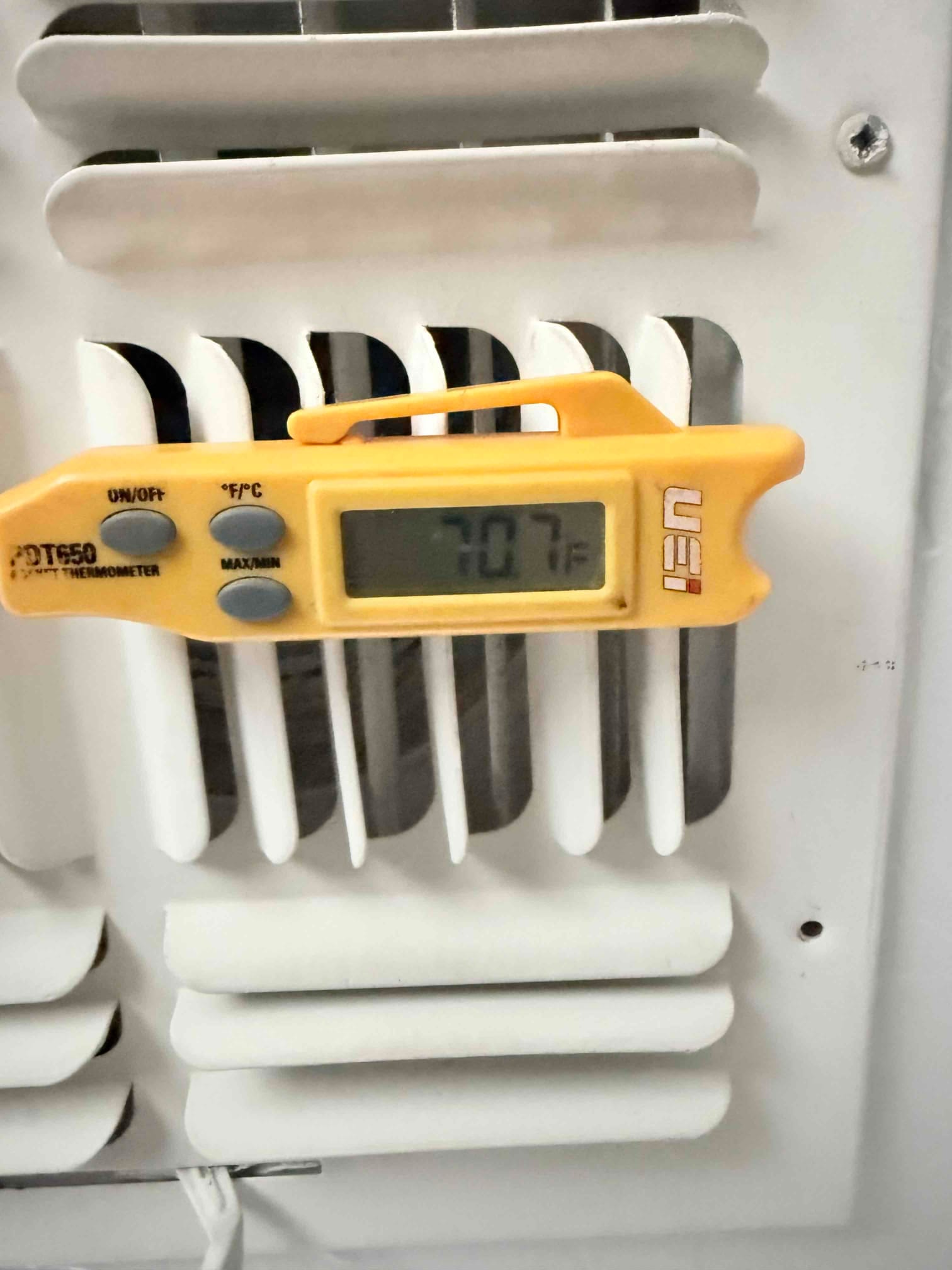 Diagnostic instrument display shows 70.7 °F.