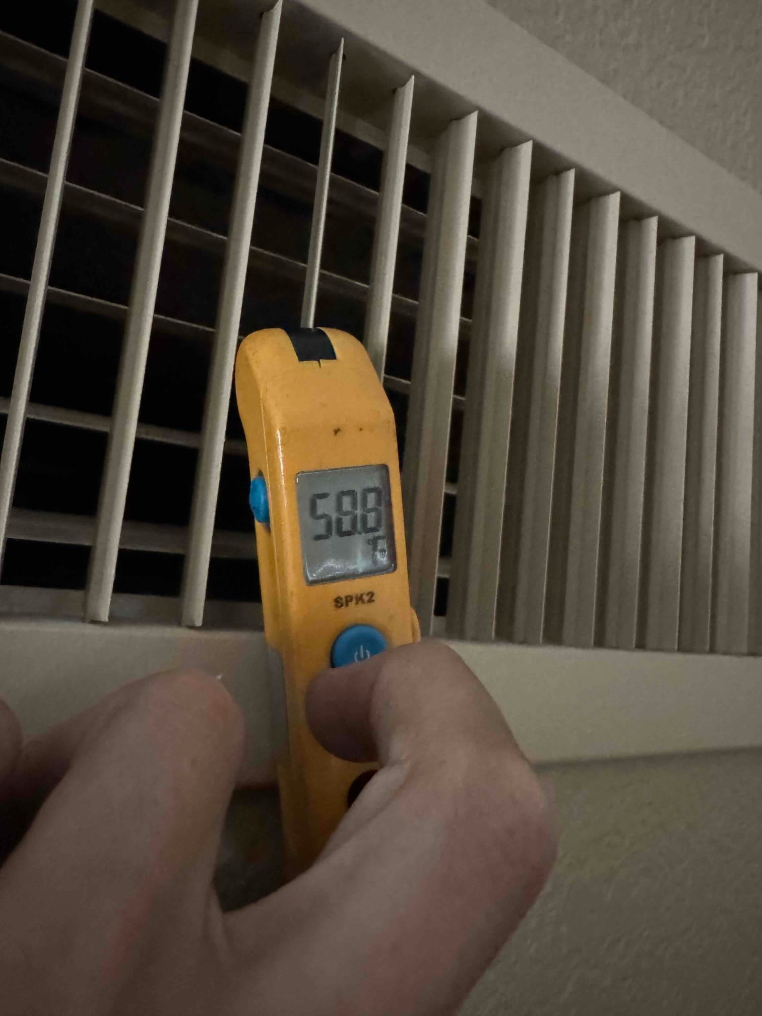 Diagnostic instrument display shows 58.8 °F.