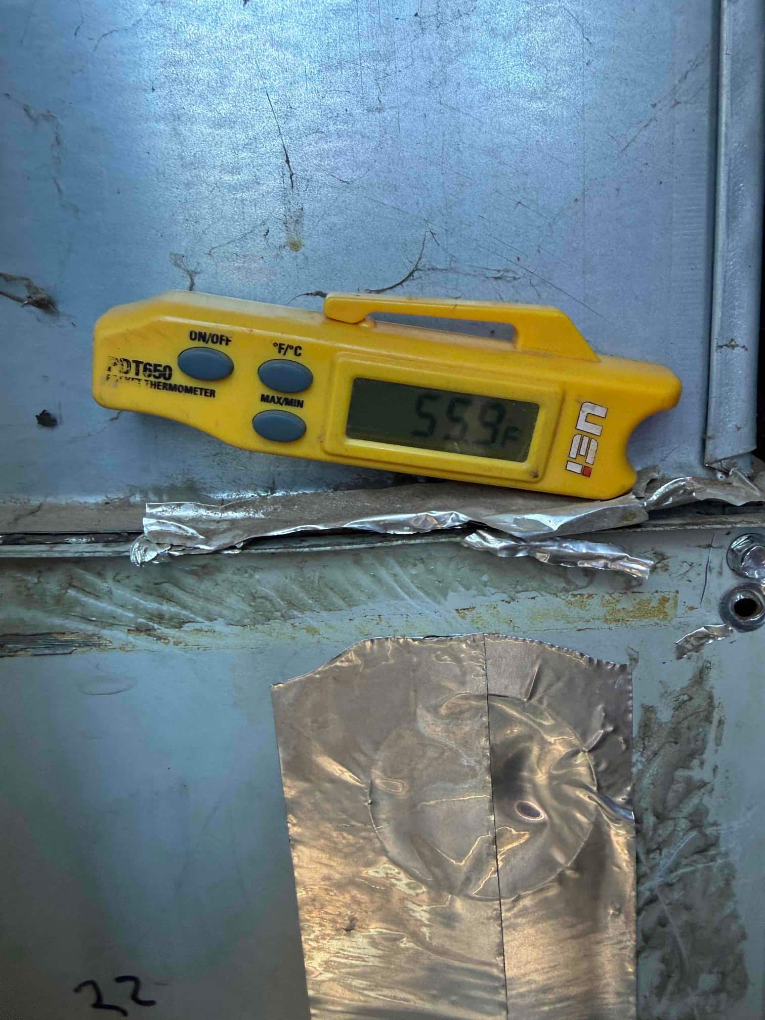Diagnostic instrument display shows 55.9 °F.