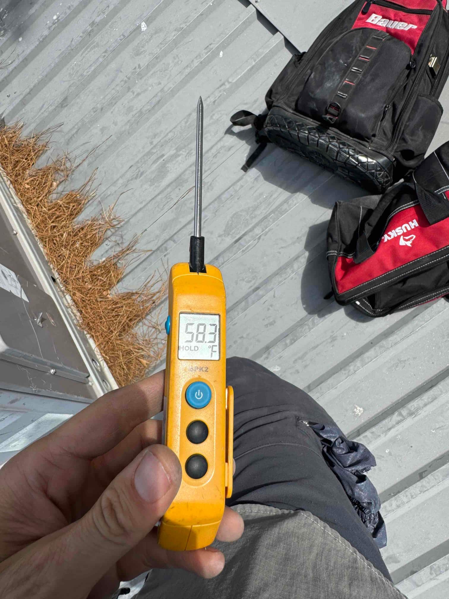 Diagnostic instrument display shows 58.3 °F.