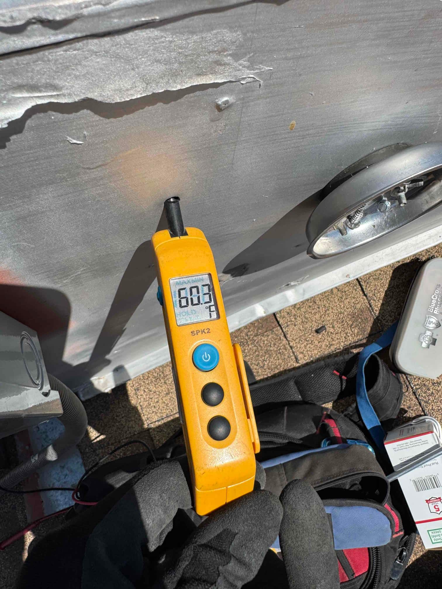 Diagnostic instrument display shows 60.3 °F.