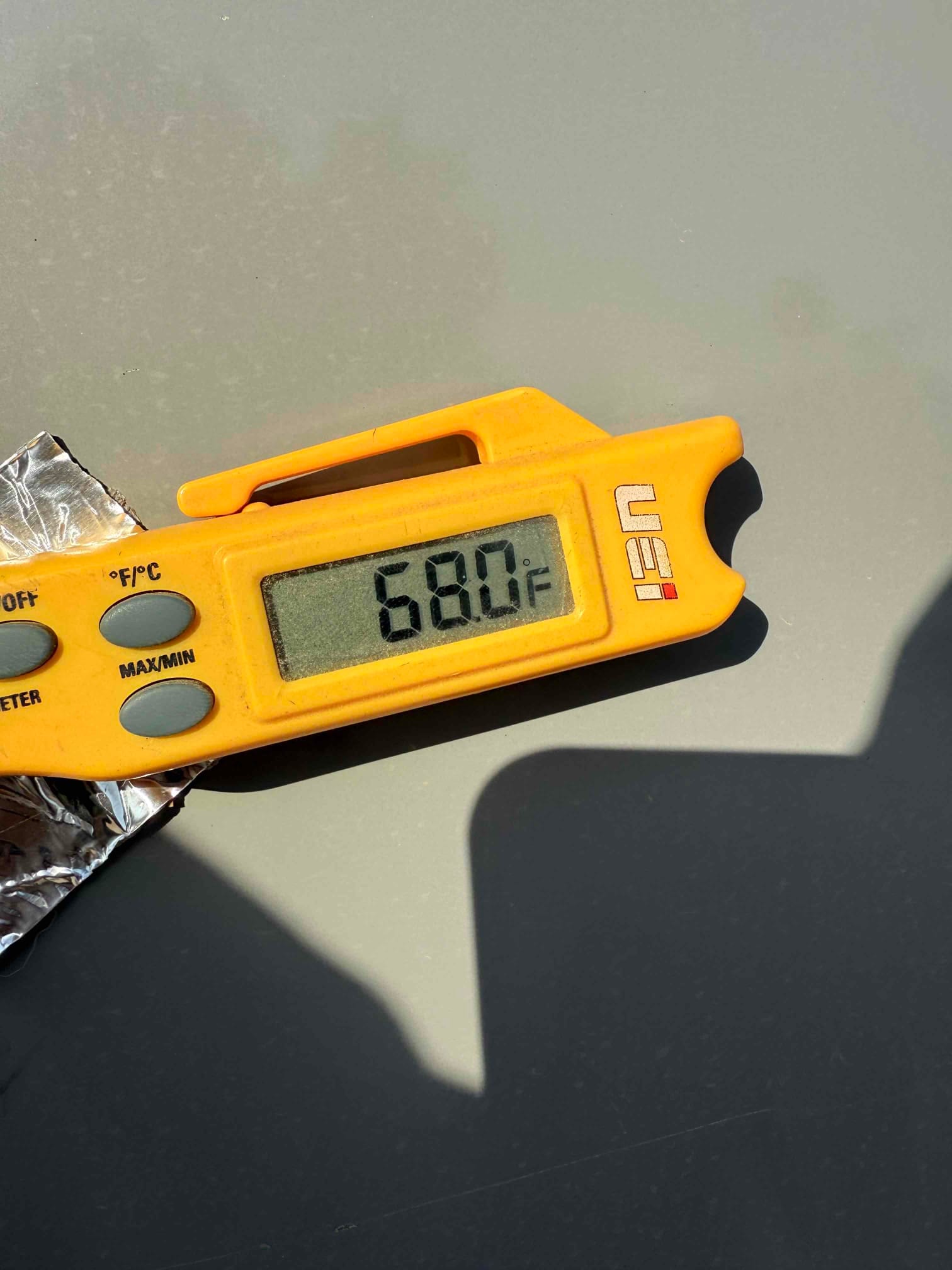 Diagnostic instrument display shows 68 °F.