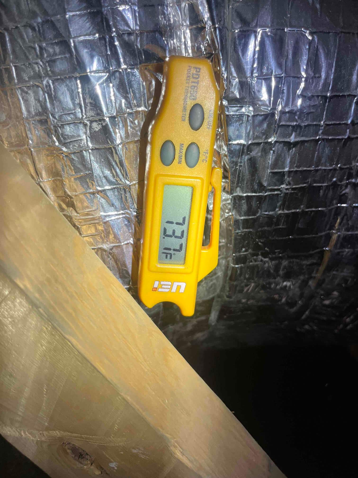 Diagnostic instrument display shows 73.1 °F.