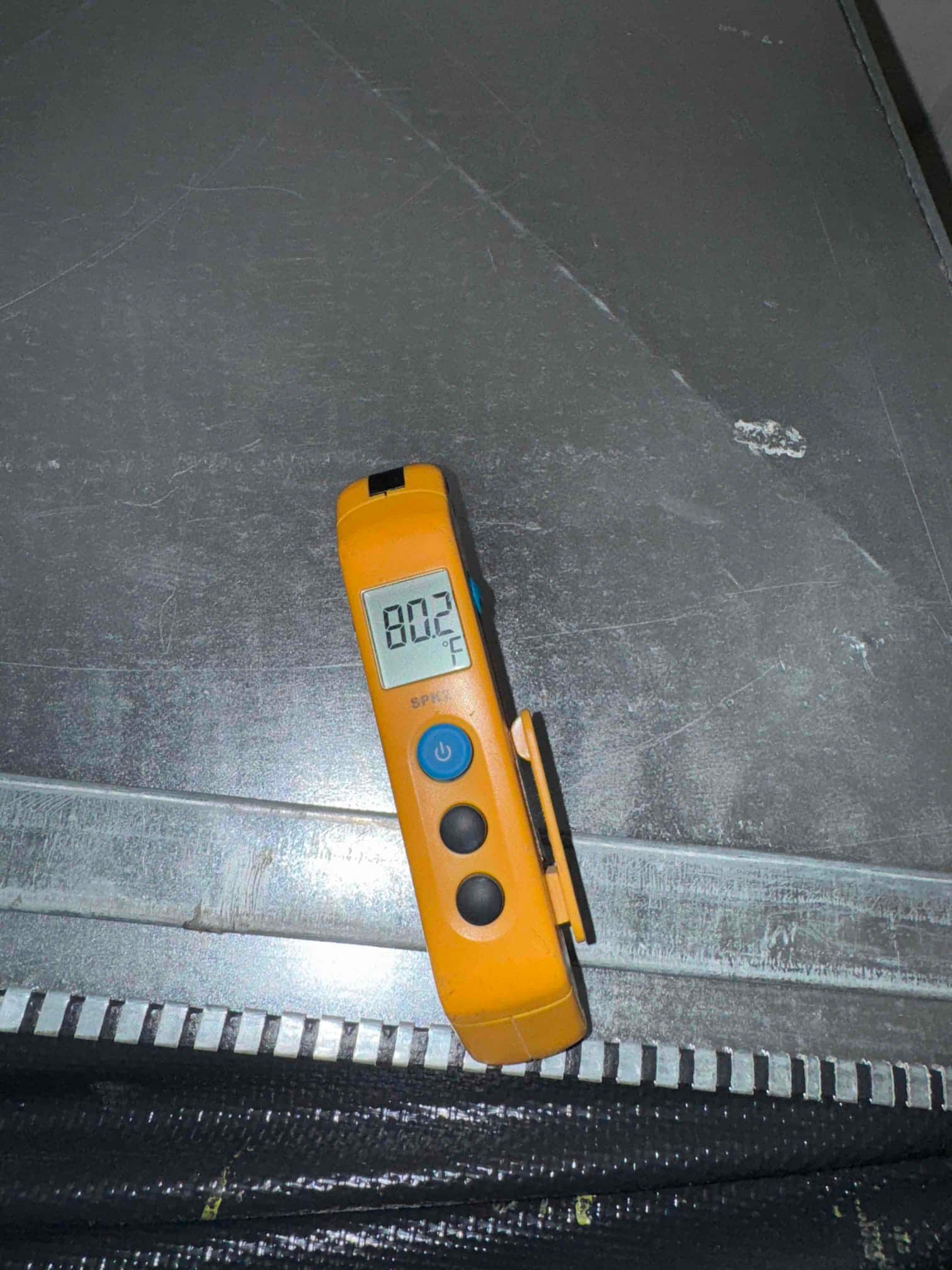 Diagnostic instrument display shows 80.2 °F.