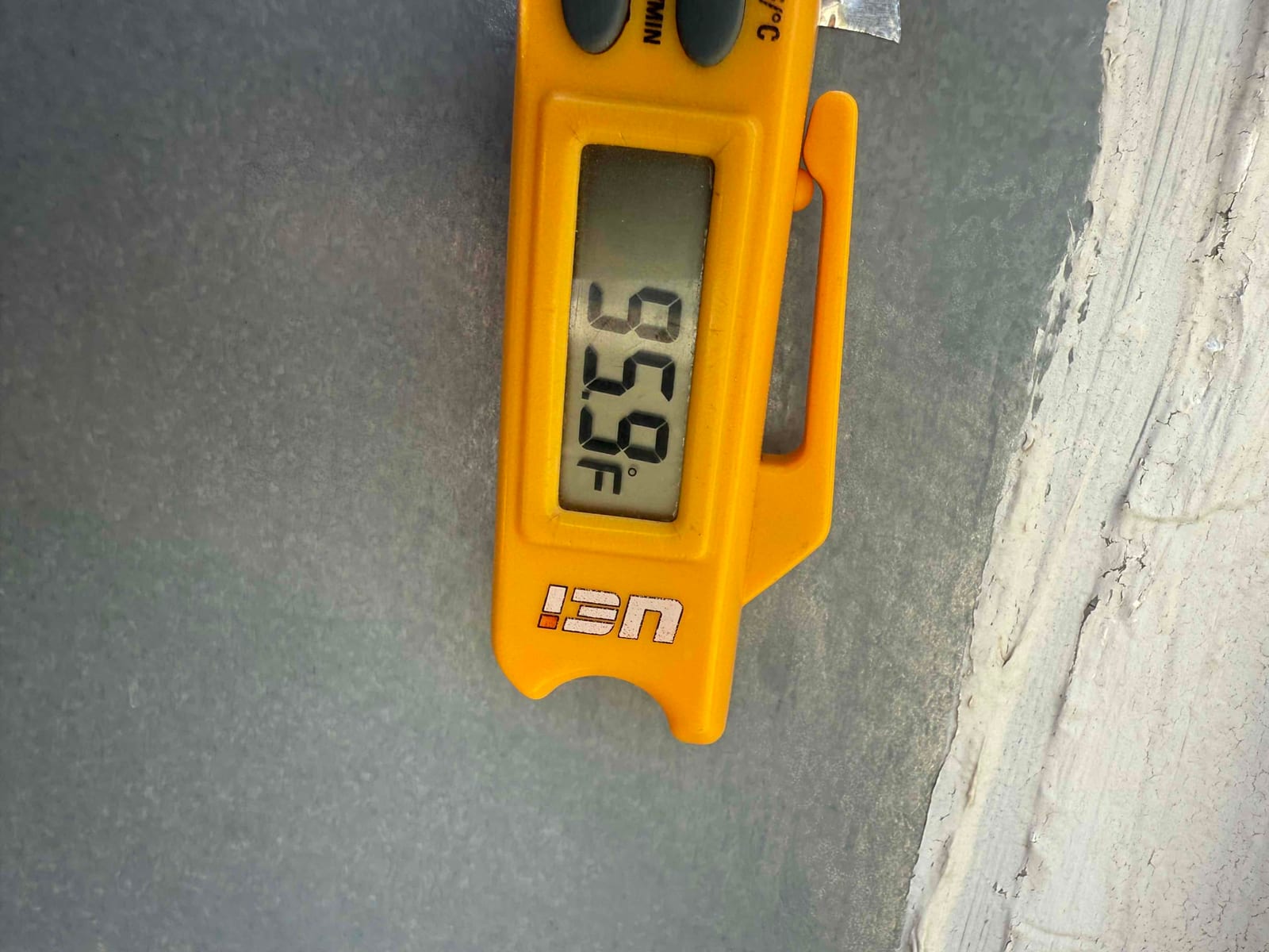 Diagnostic instrument display shows 95.9 °F.